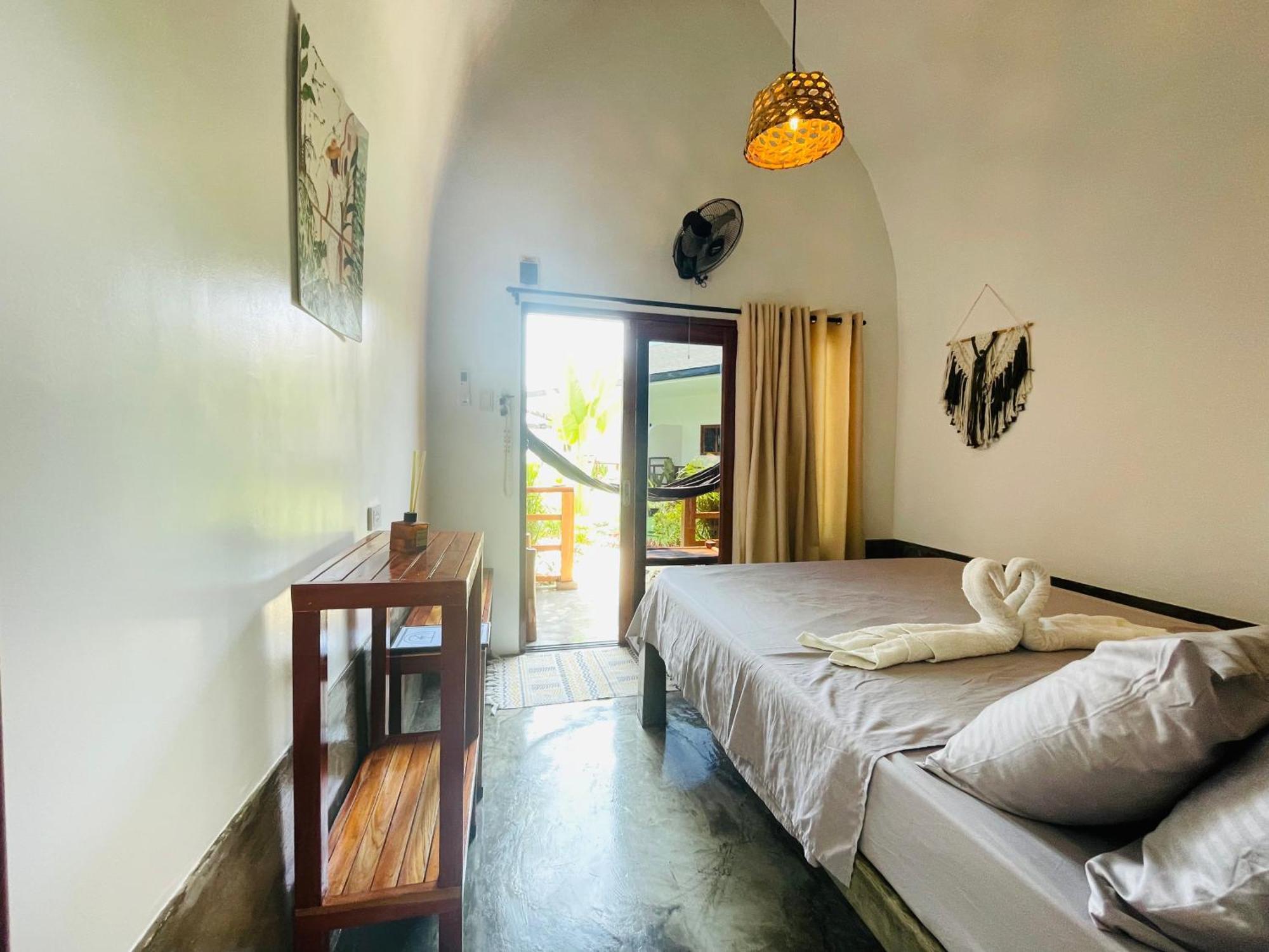 Maayong Hostel (Adults Only) Moalboal Exterior foto